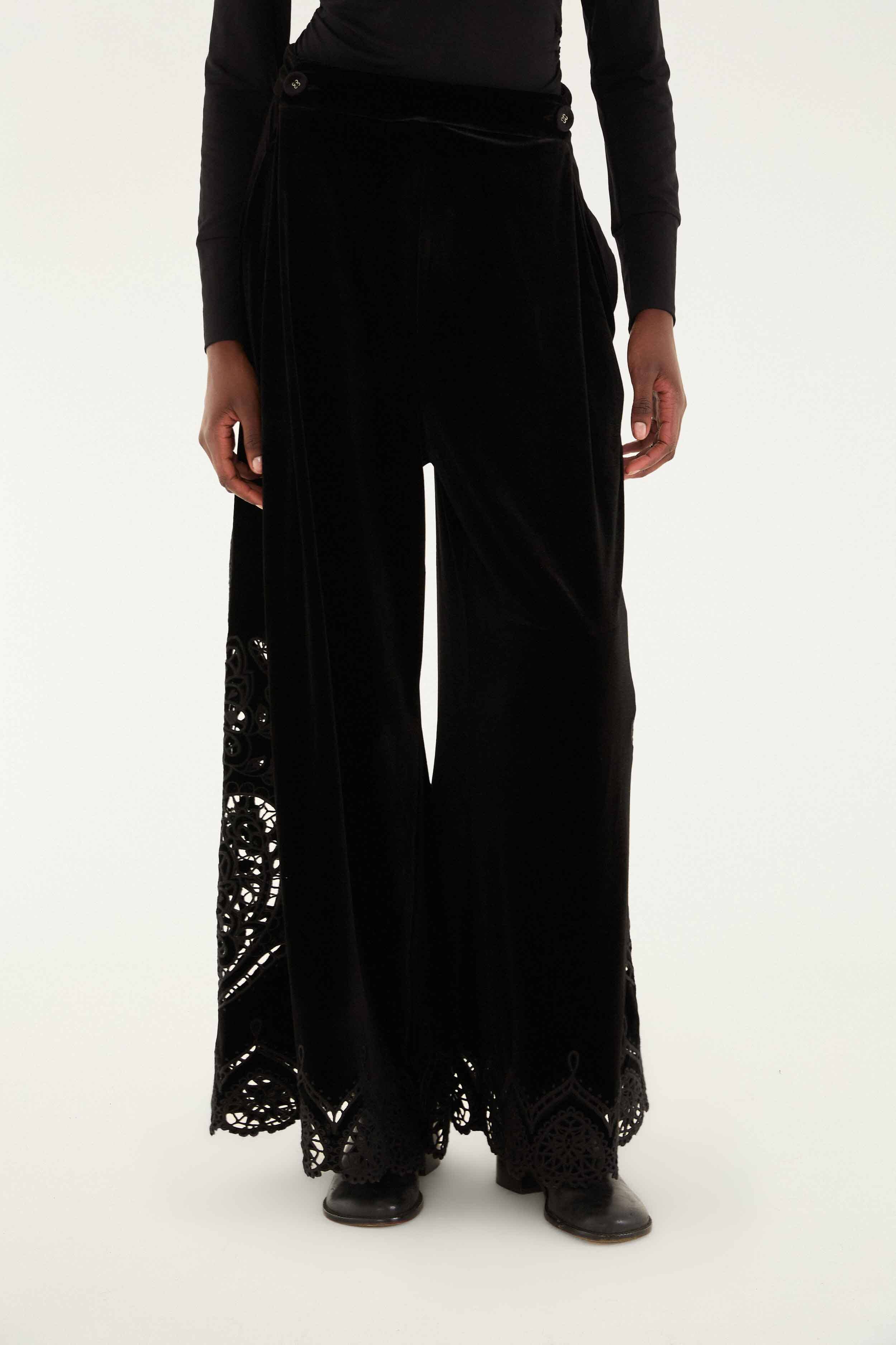 Black Artichoke Heart Richelieu Pants - Image 2