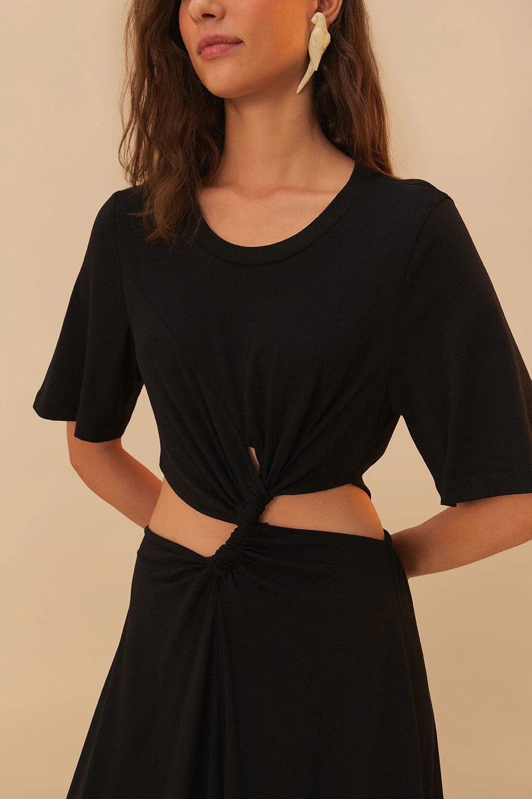 Black Cut-Out Short Sleeve Midi Dress - Image 4