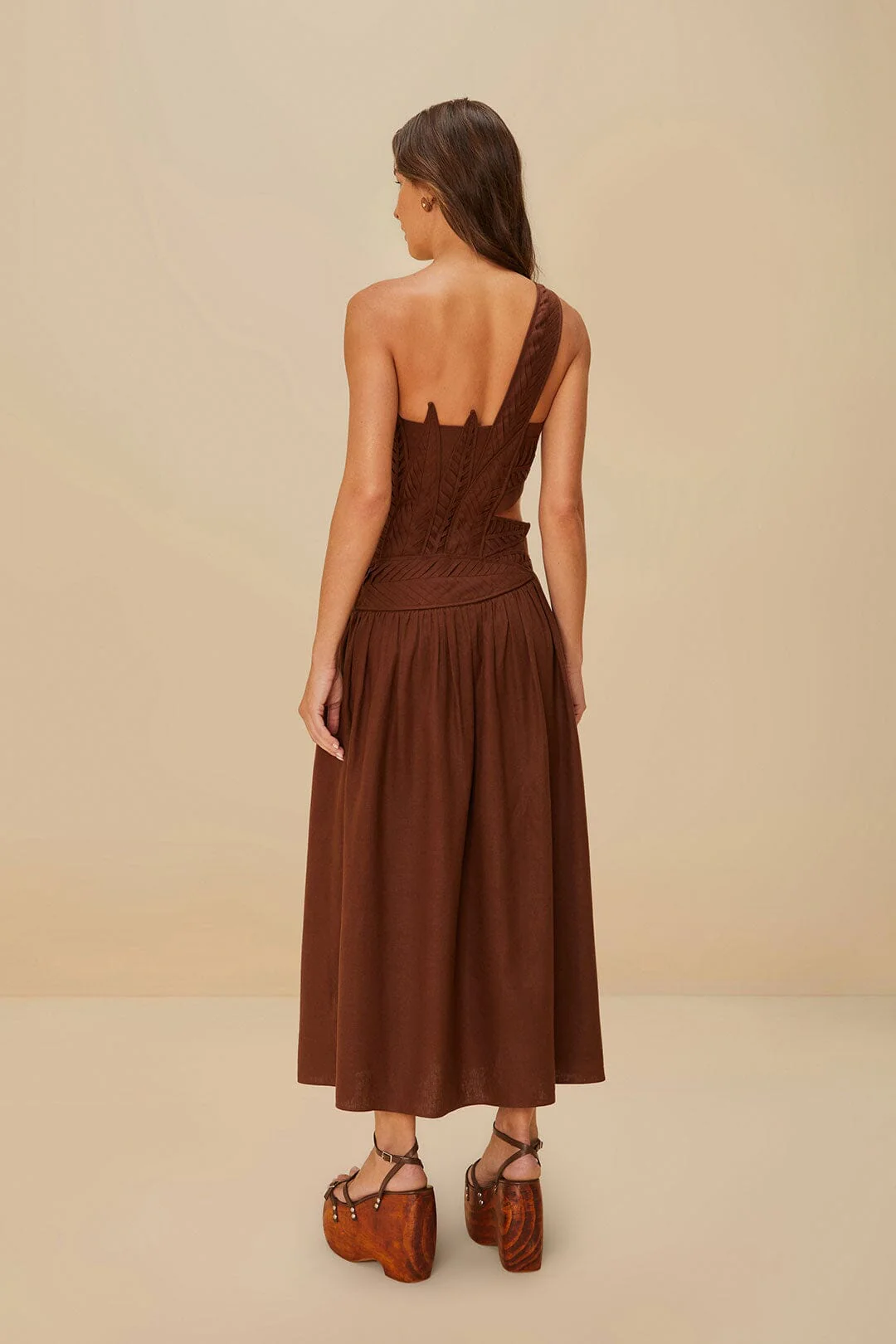 Burgundy Leaves Cut-Out LENZING™ ECOVERO™ Euroflax™ Midi Dress - Image 4