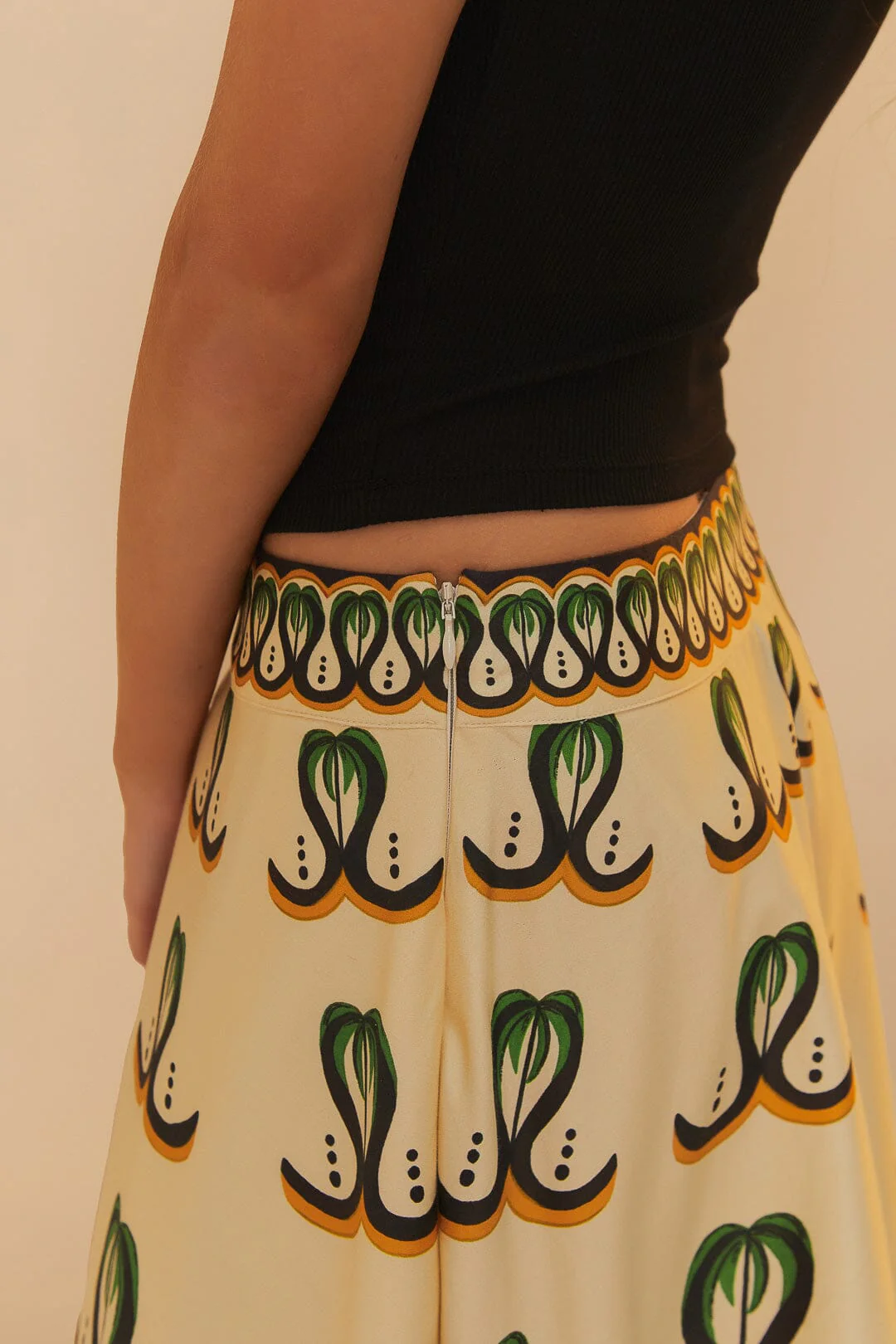 Off-White Coconut Tree Flow Skirt - Image 5