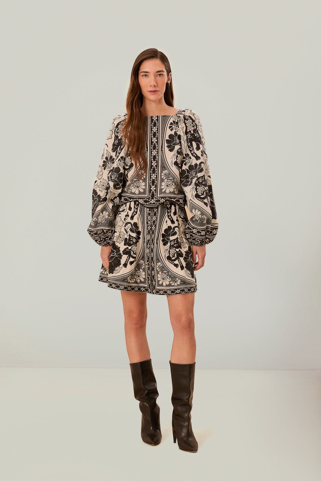 Off-White Flower Leopards Long Sleeve Blouse - Image 2