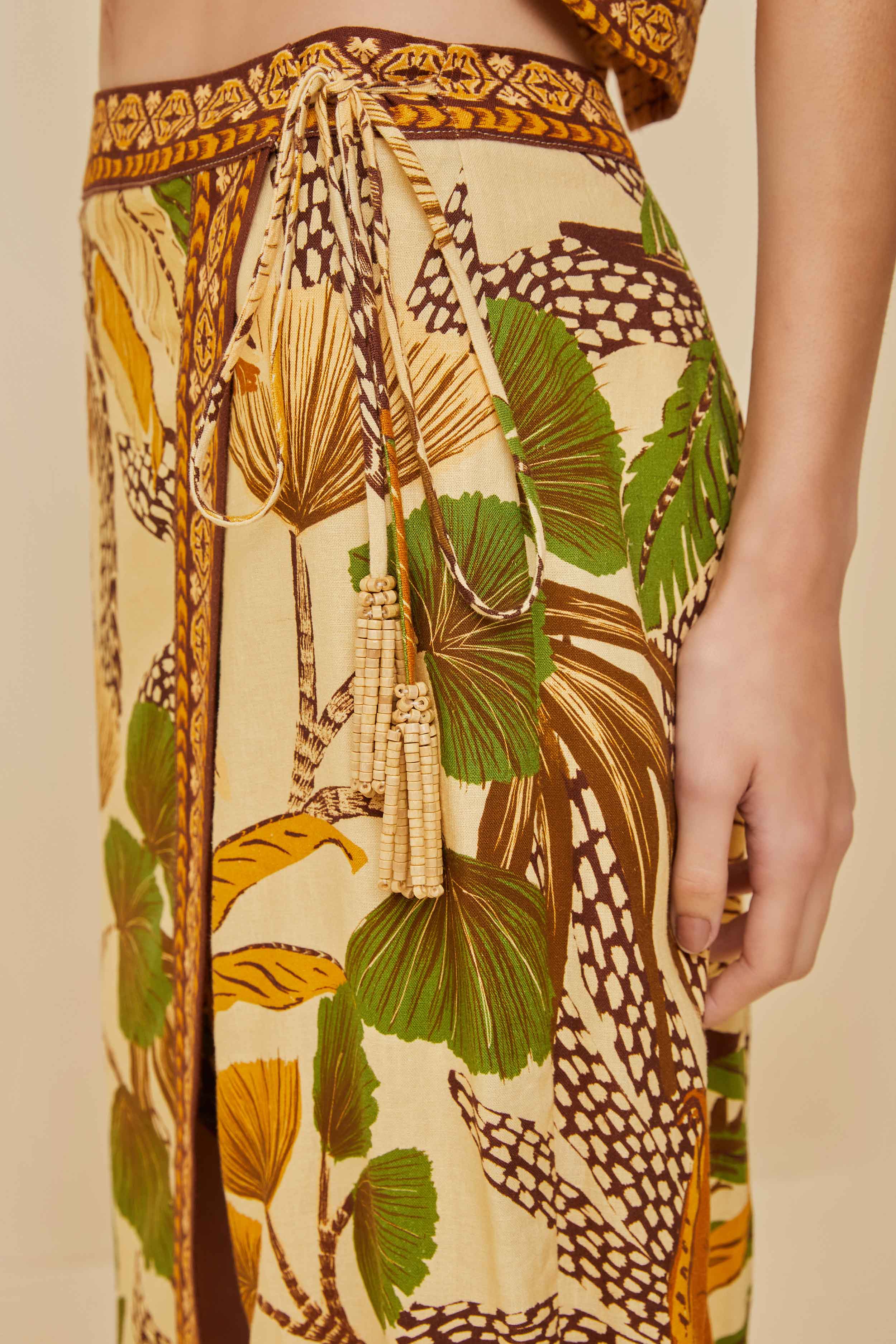 Sand Foliage Sketch LENZING™ ECOVERO™ Euroflax™ Midi Skirt - Image 4