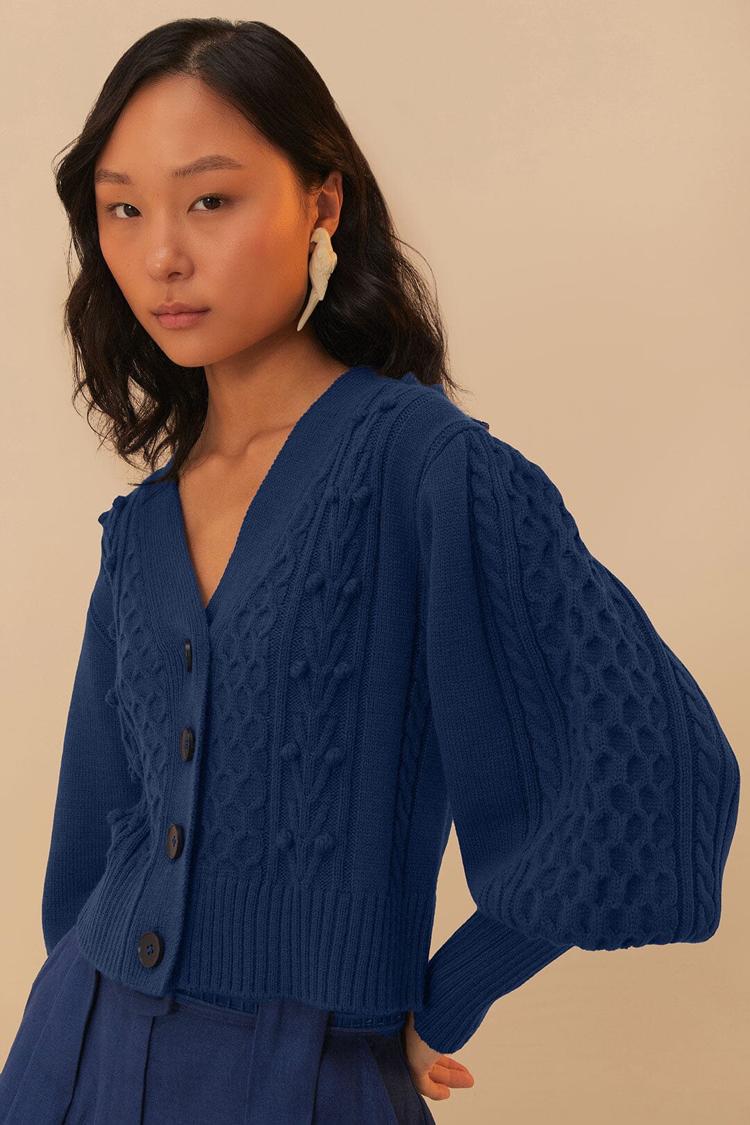 MIXED STICHES NAVY BLUE KNIT CARDIGAN