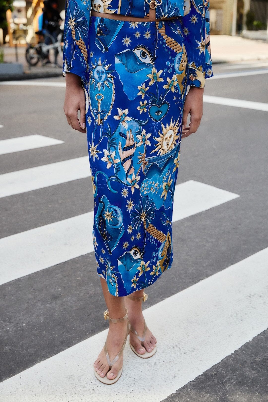 Blue Mystical Front Cut-Out Crop Blouse and Skirt Set - Image 3