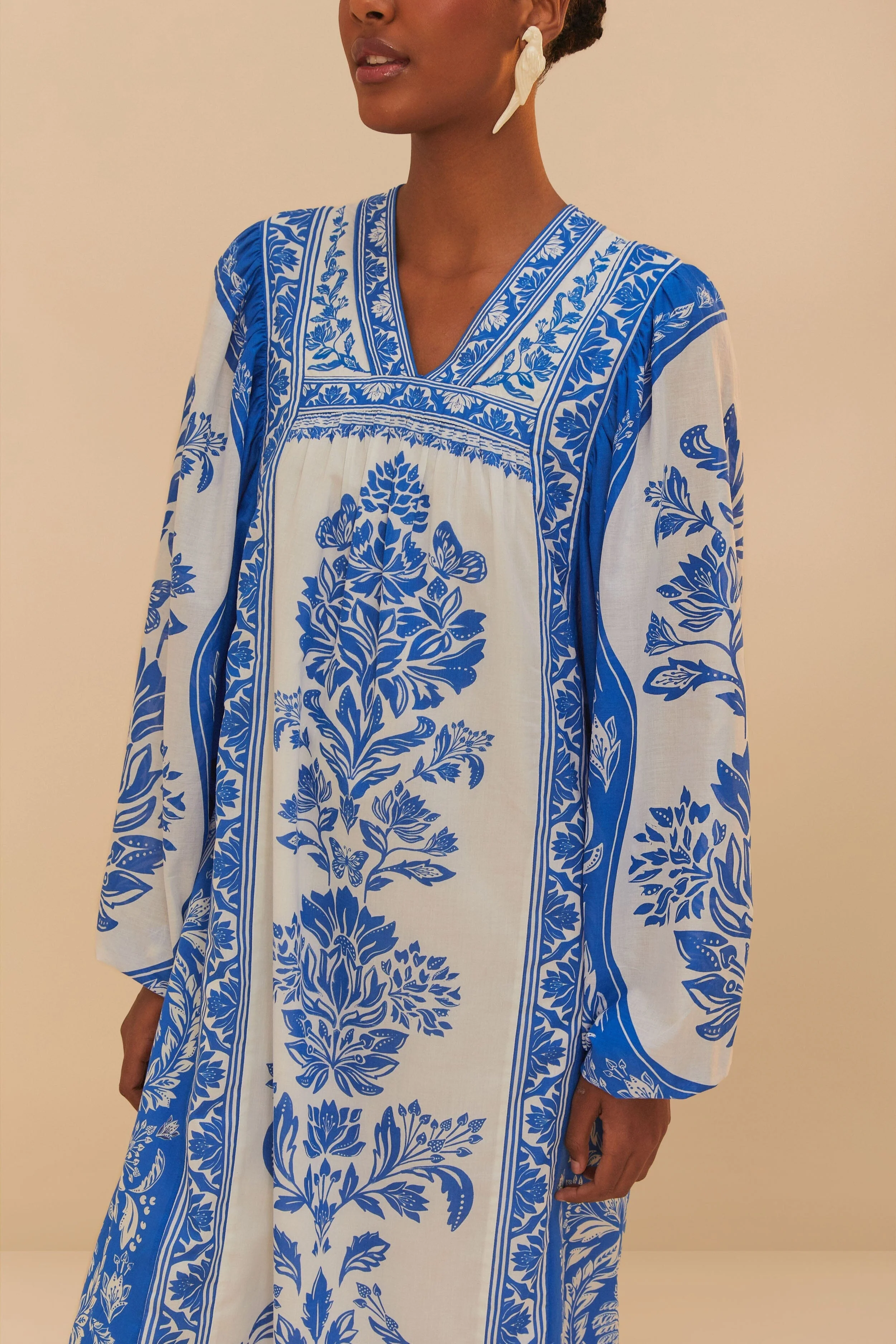 Off-White Delicate Tapestry Long Sleeve Maxi Dress - Image 3