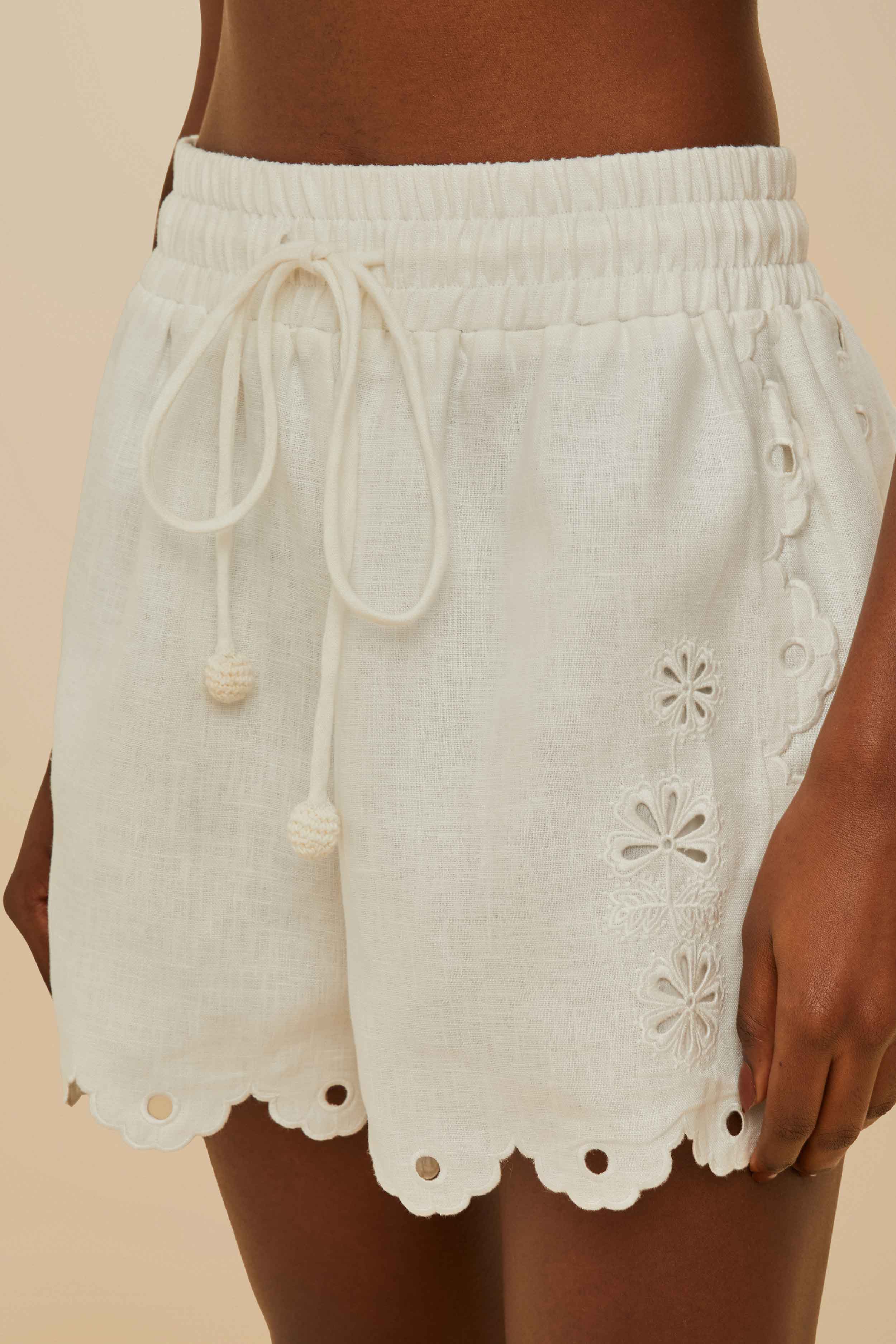Off-White Flowers Richelieu Euroflax™ Premium Linen Shorts - Image 2