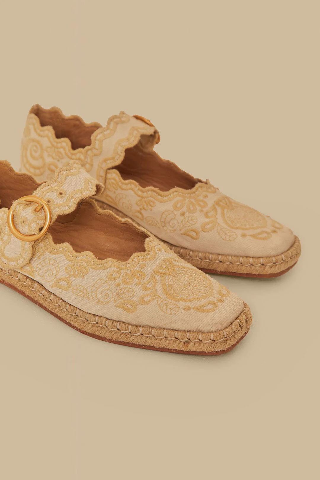 Off-White Richelieu Ballerina Flat - Image 3