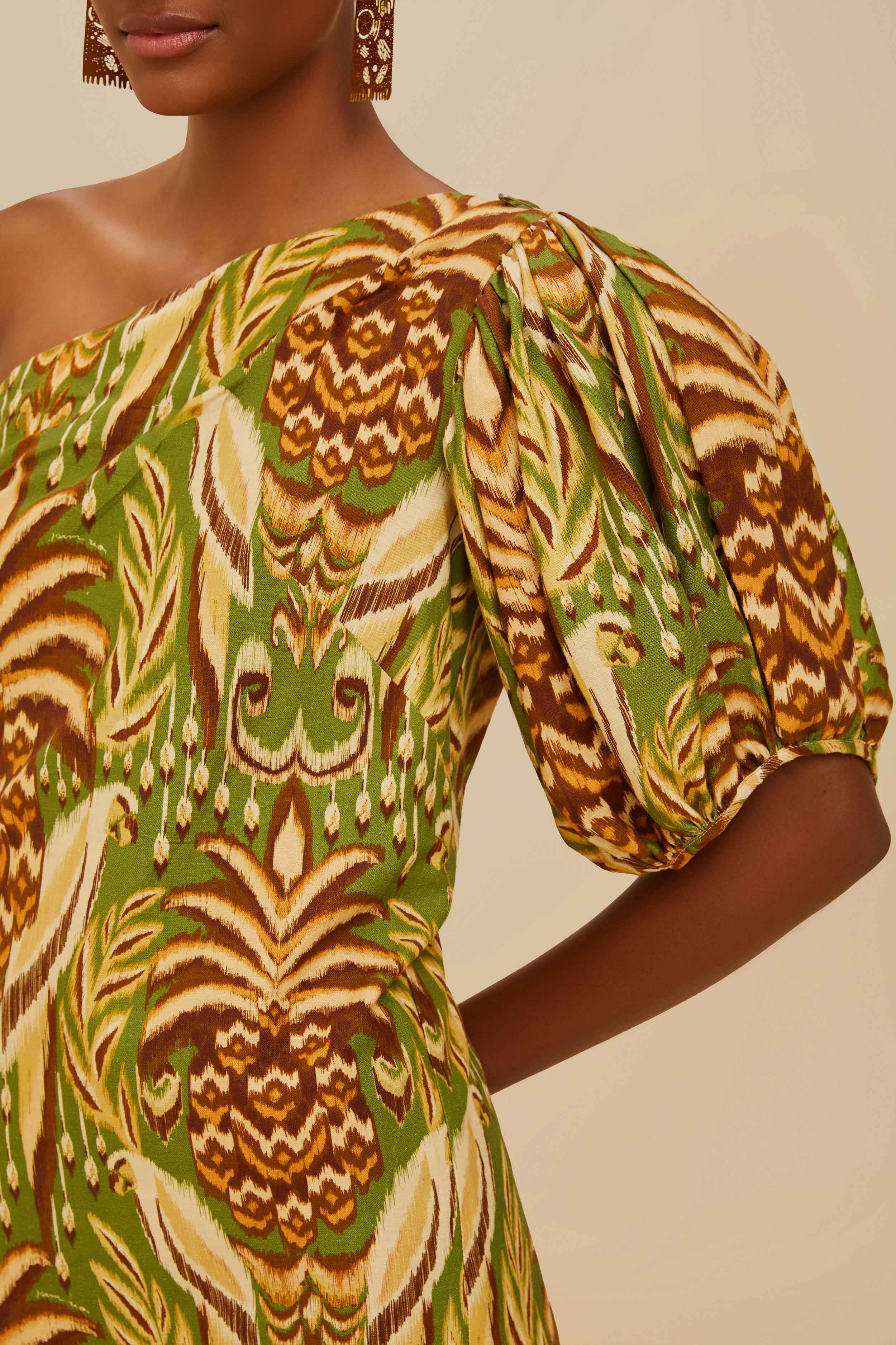 Green Pineapple Tapestry LENZING™ ECOVERO™ Euroflax™ Mini Dress - Image 4