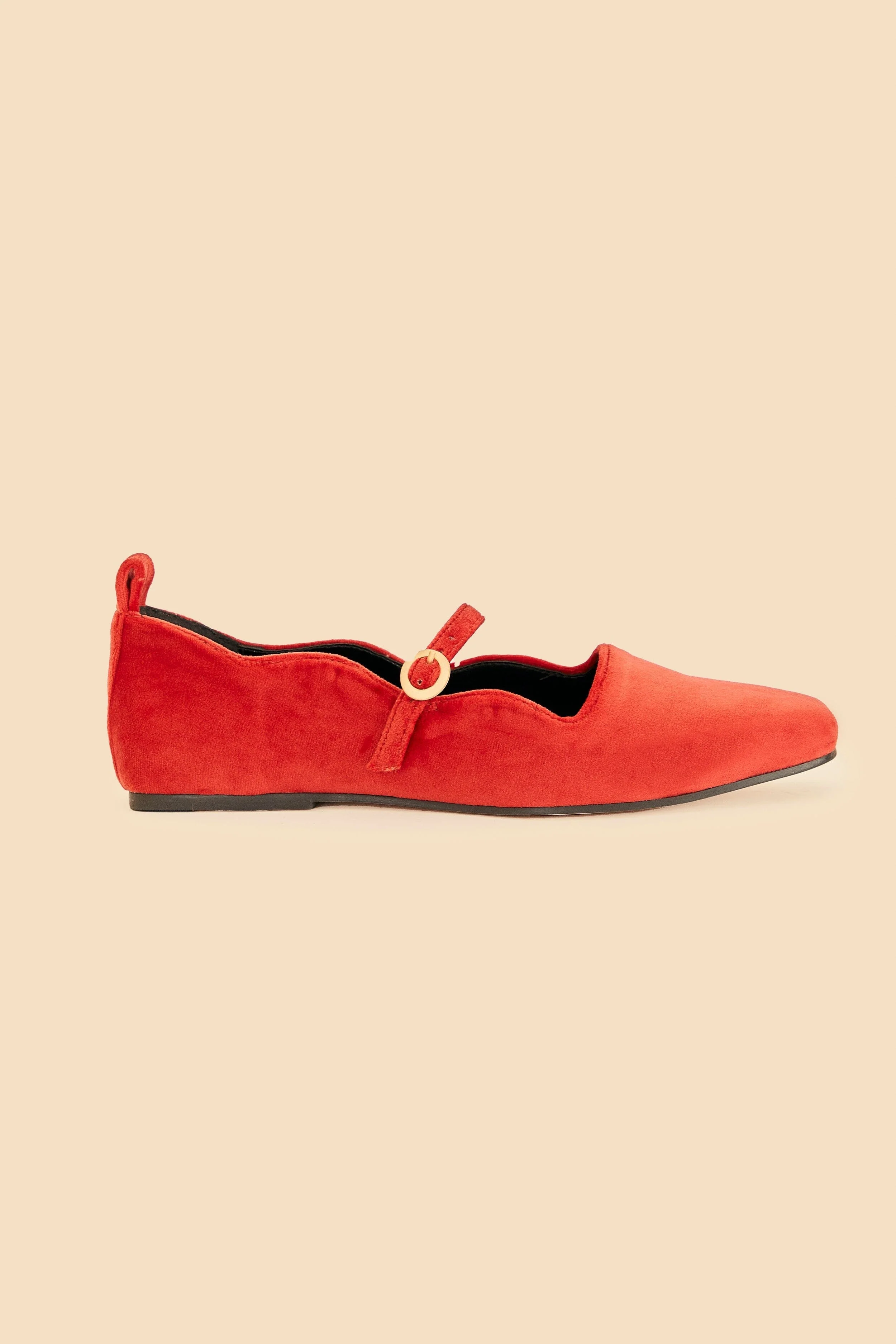 Red Pointed Toe Pump - Image 3