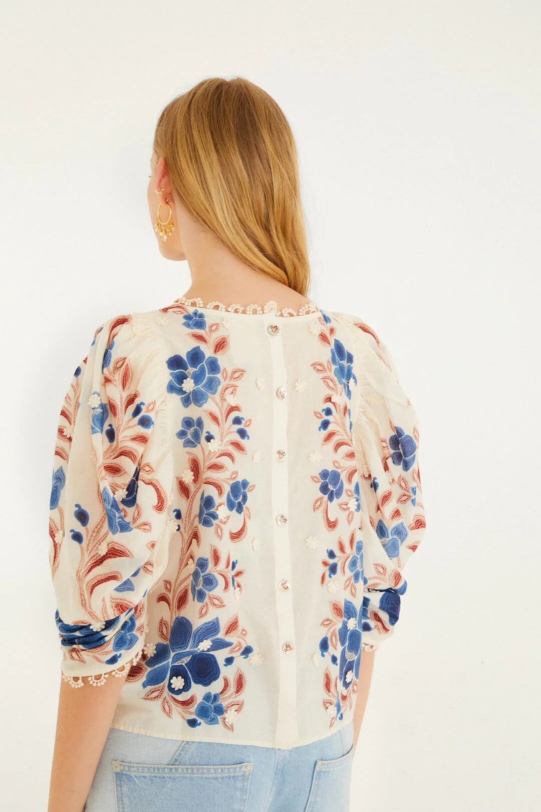Sand Renata Floral 3d Puff Sleeve Blouse - Image 3