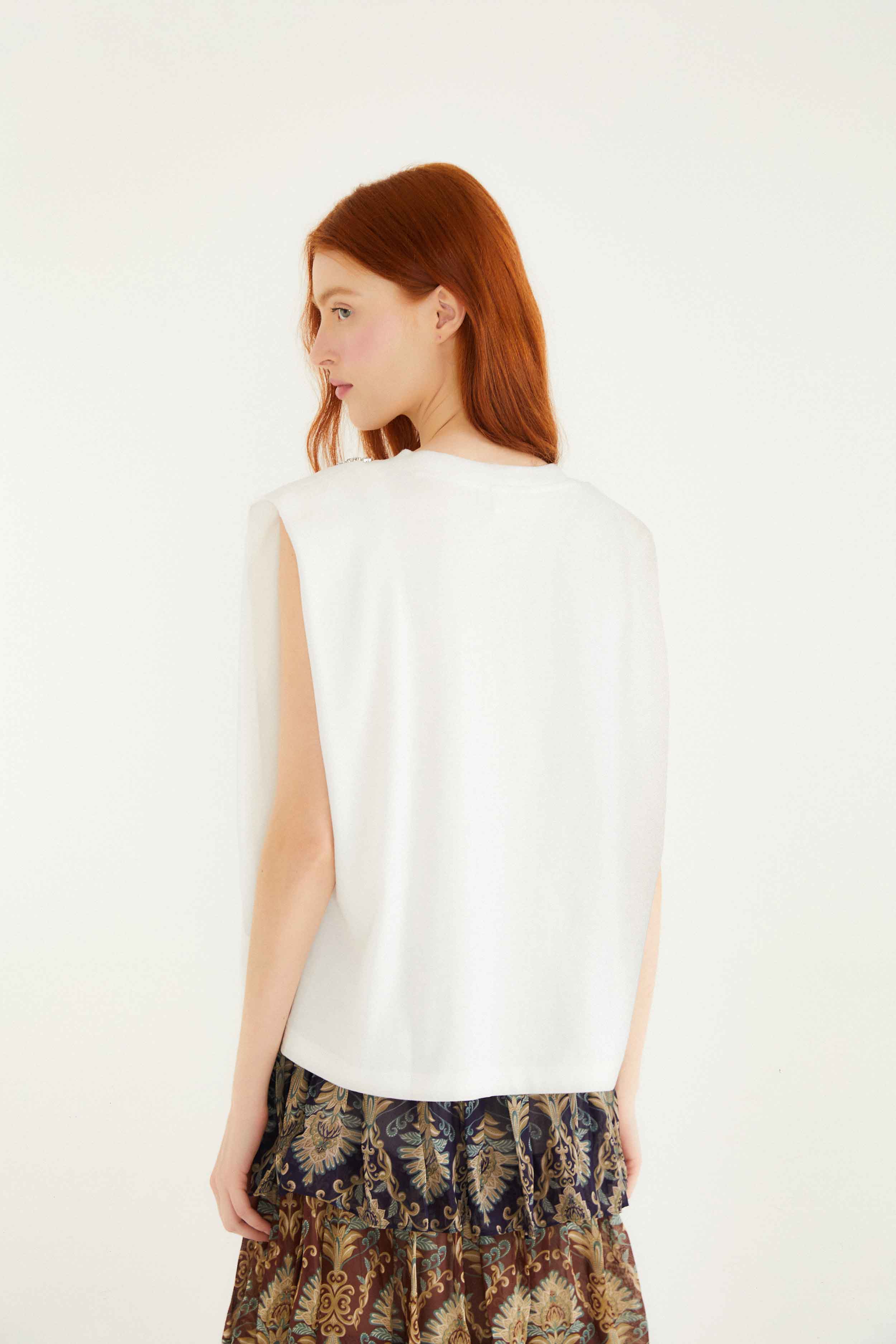 Off-White Sparkling Embroidered Padded Shoulder T-Shirt - Image 3