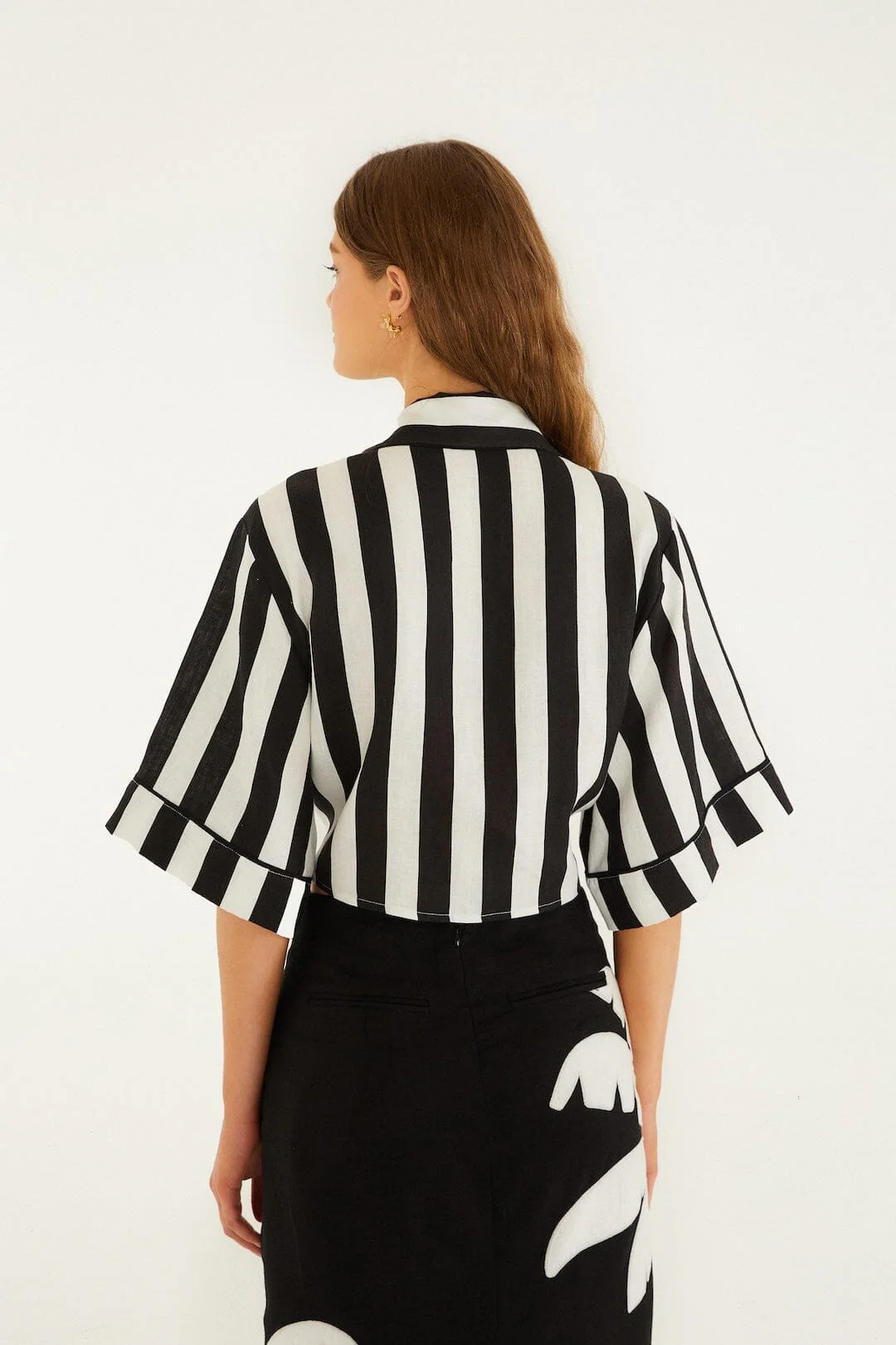 Black Spring Stripes Euroflax Premium Linen Short Sleeve Crop Top - Image 3