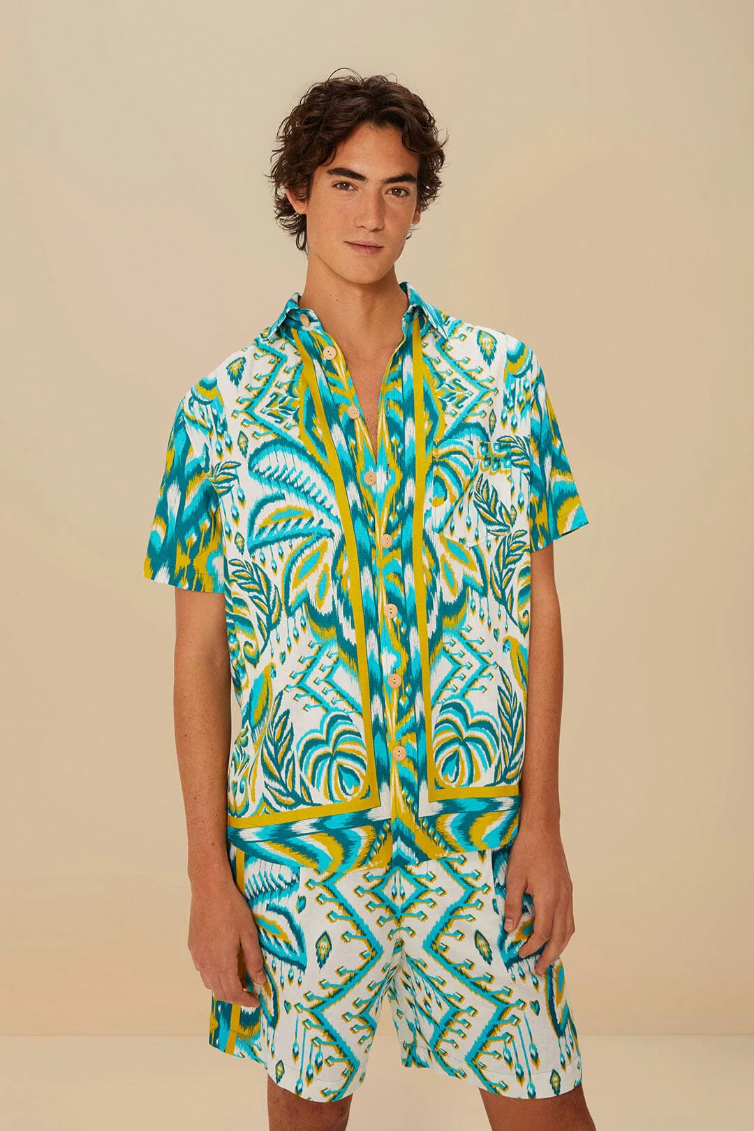 Sand Tropical Tapestry LENZING™ ECOVERO™ Euroflax™ Shorts - Image 4
