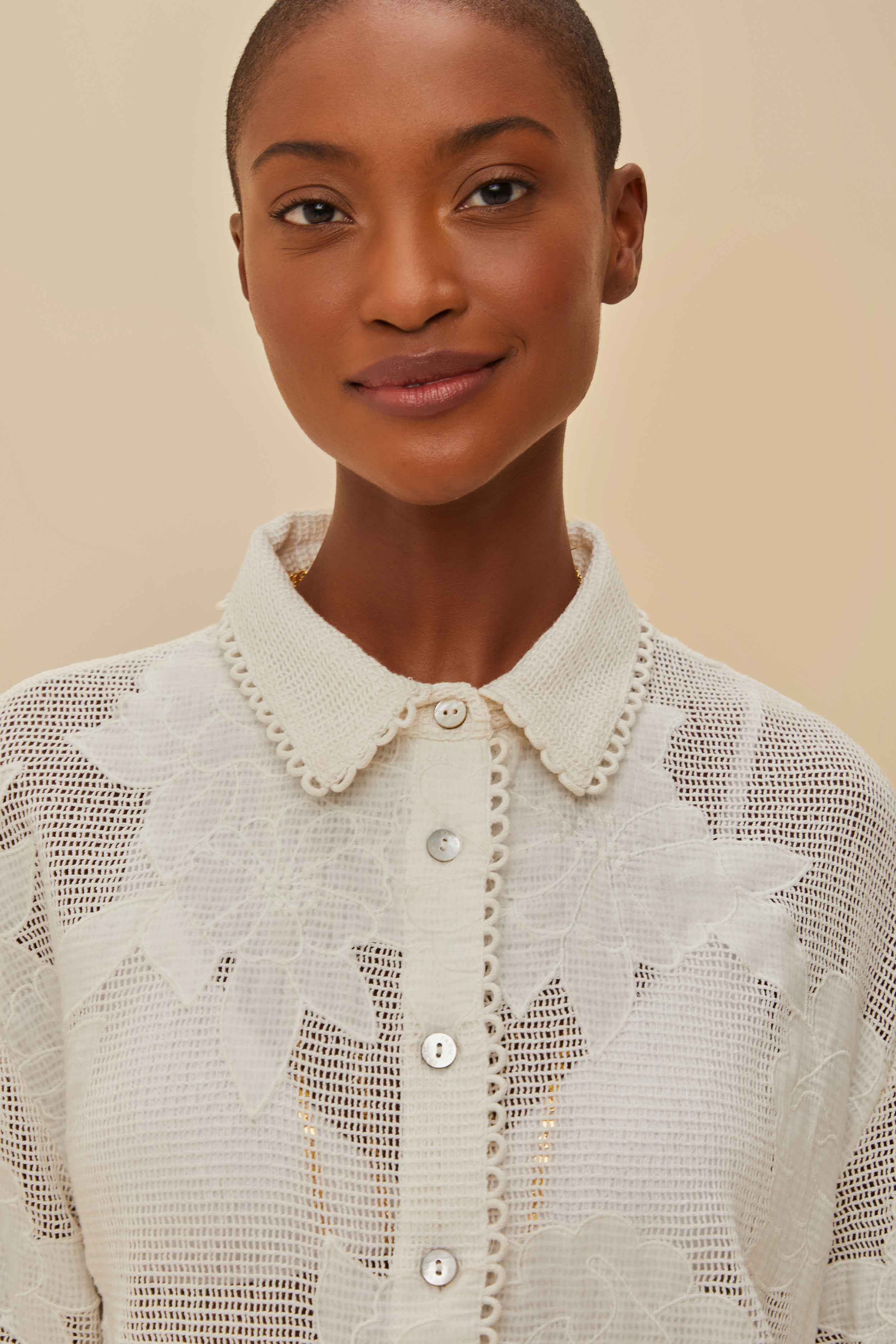 WHITE FLOWER SHIRT - Image 3