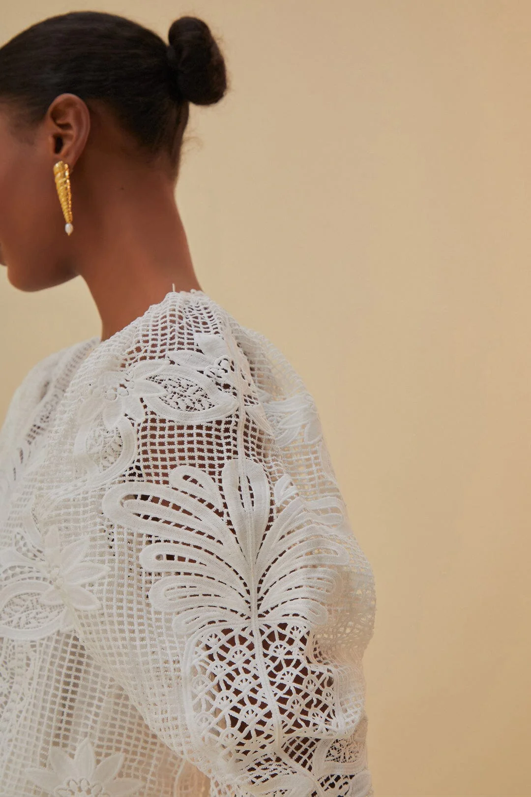 White Guipure Short Sleeve Blouse - Image 5
