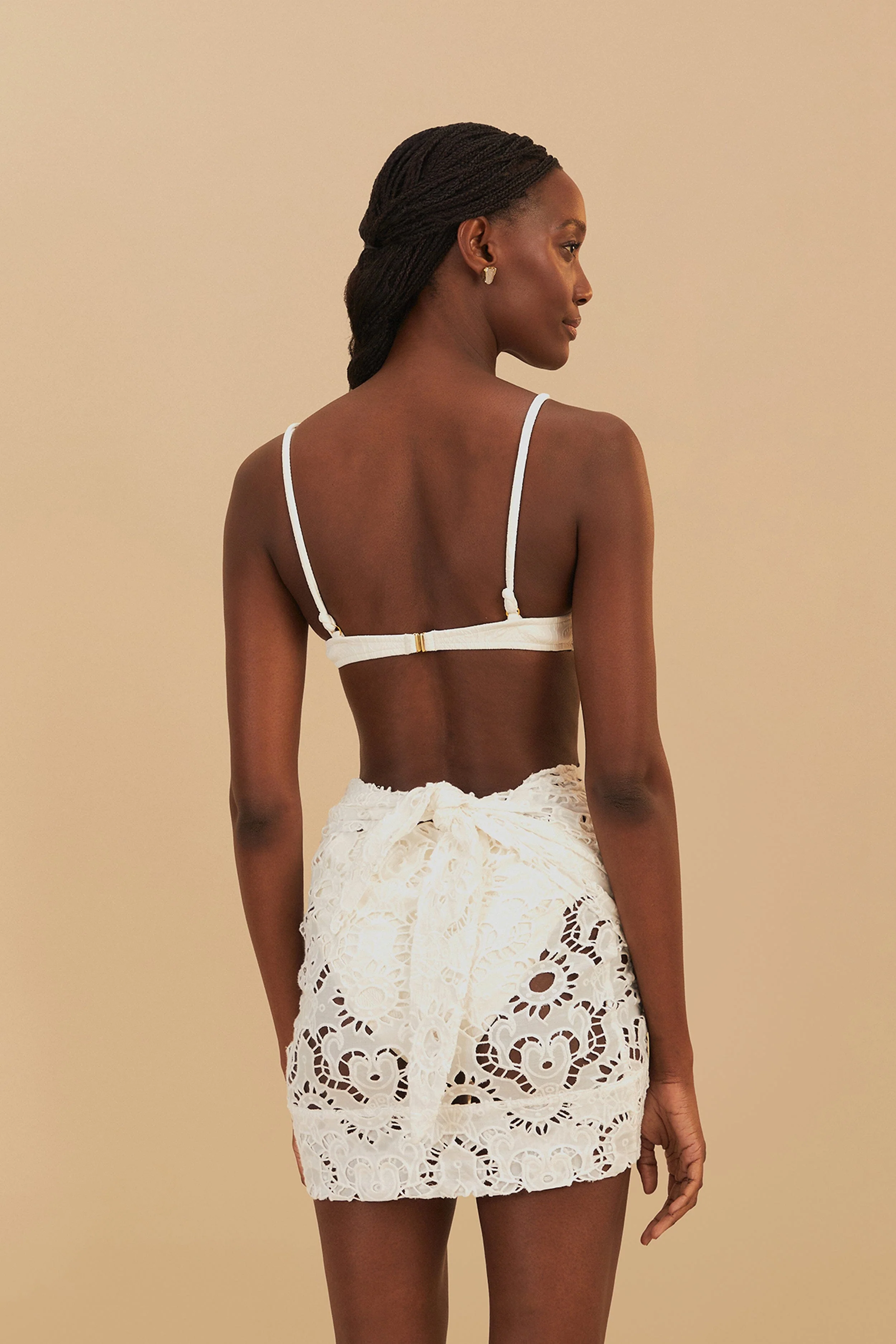 WHITE SUN EYELET MINI SKIRT - Image 3